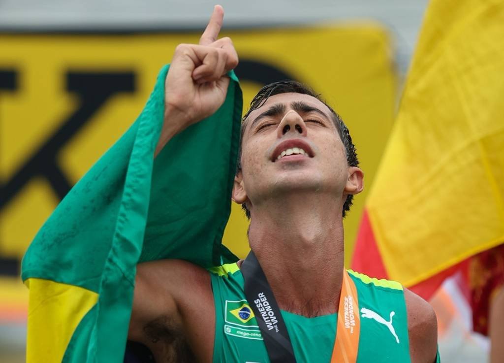 Brasil abre Mundial de atletismo com bronze de Caio Bonfim