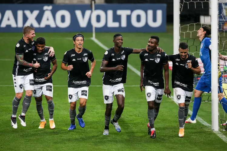 Botafogo: jogo contra Bahia deste domingo, 27, será transmitido na TV Globo (Alexandre Schneider/Getty Images)