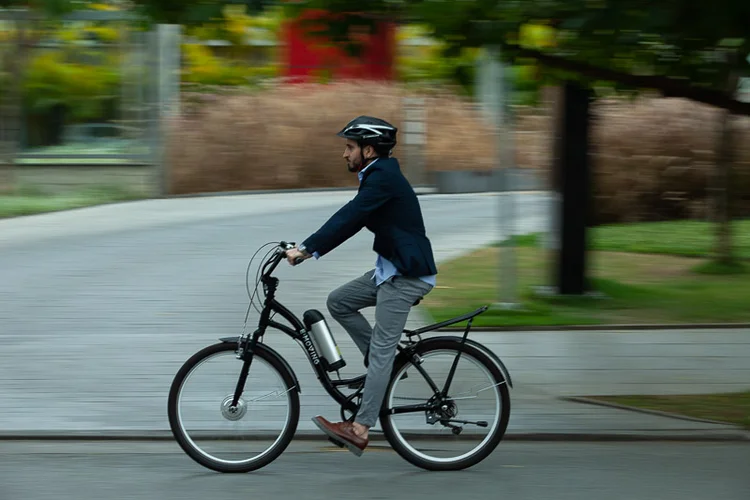 Bicicleta elétrica da E-Moving (Lorenzo Scavone/Divulgação)