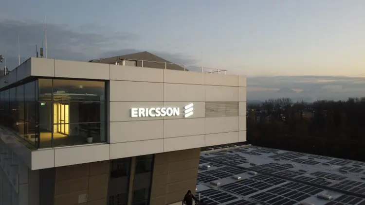O programa de Estágio da Ericsson oferece 45 vagas em diferentes áreas estratégicas da empresa, sendo 25% de vagas afirmativas para mulheres e pessoas negras (Ericsson/Divulgação)