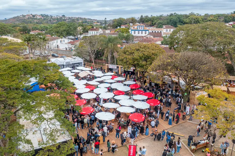 Festival de Gastronomia de Tiradentes: praça central reúne principais atrações. (Nereu Jr/Divulgação)