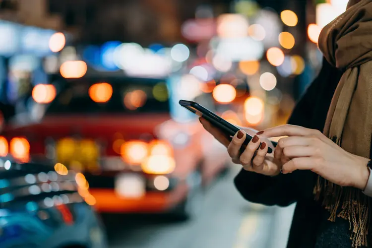 Smartphone: veja como instalar e usar o aplicativo do festival The Town (Getty Images/Divulgação)