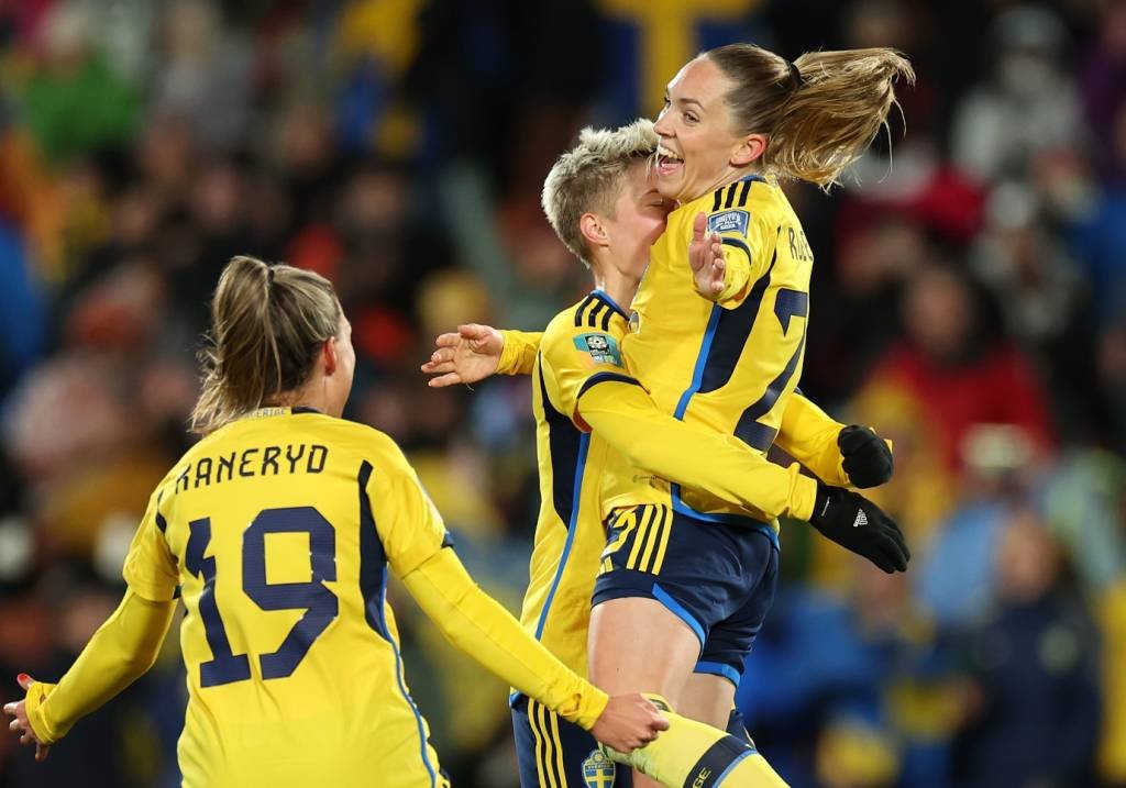 Suécia derrota Argentina e avança para oitavas como líder do Grupo G