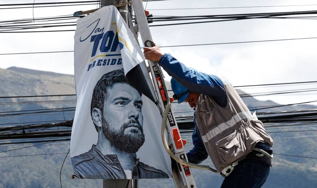 Conheça Jan Topic 'Rambo', candidato que ganhou destaque na corrida presidencial no Equador