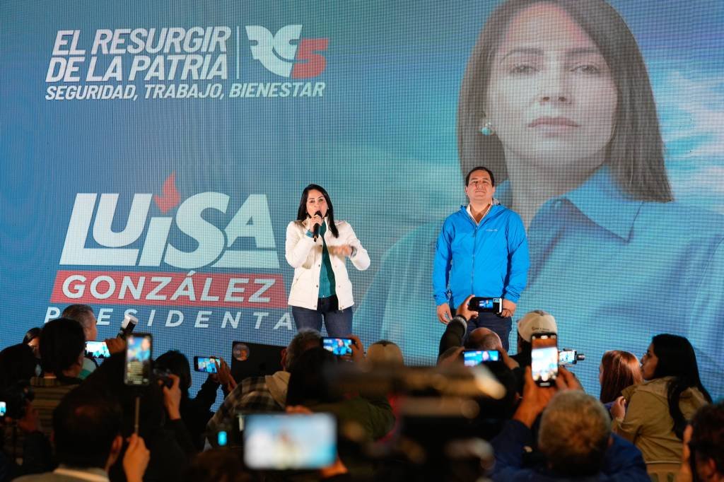 Eleições no Equador e Guatemala têm avanço de herdeiros políticos e rejeição a governistas