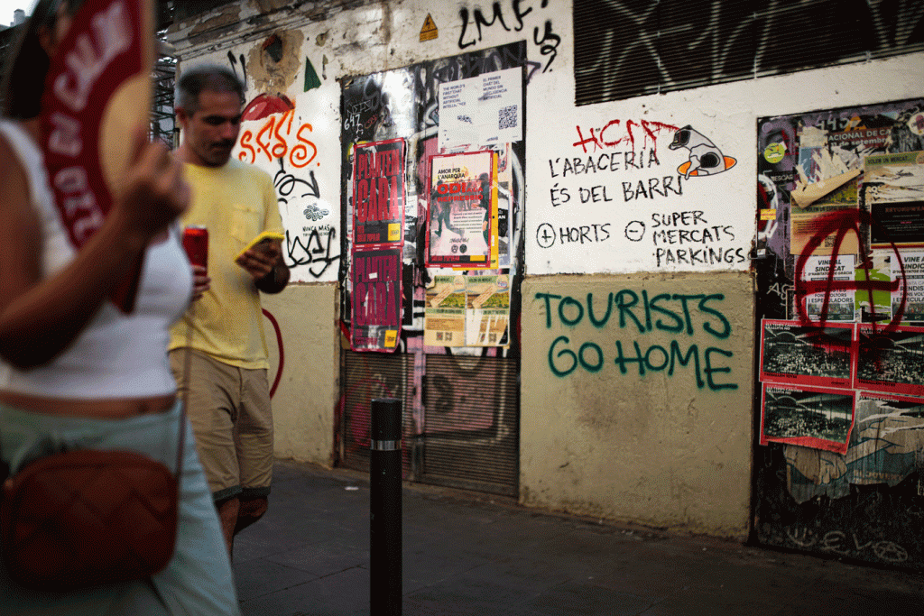 De almoços curtos a taxa para fotos: veja 12 medidas contra o excesso de turistas na Europa