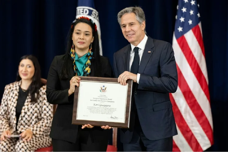 Kari Guajajara, uma liderança indígena da Amazônia (Agence France-Presse/AFP Photo)