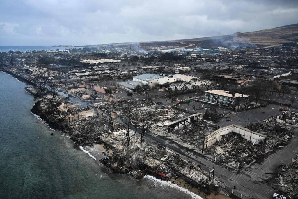 Havaí: incêndios atingiram Mauí com força, mas também há fogos ativos na ilha do Havaí (Patrick T. Fallon/Getty Images)