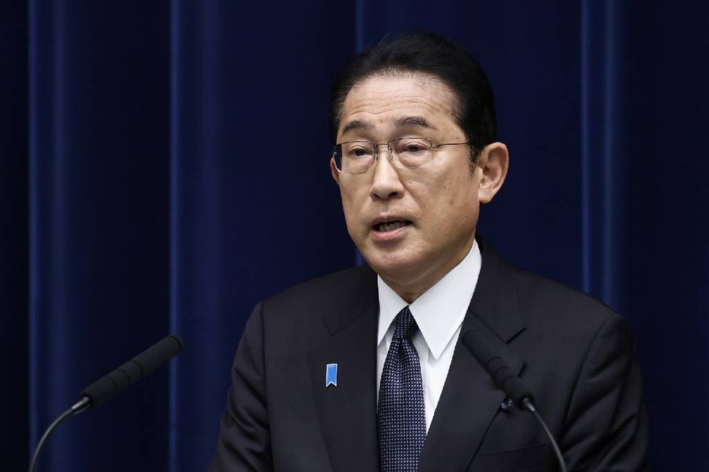 No Japão, premiê Kishida considera dissolver seu partido, após abertura de investigação