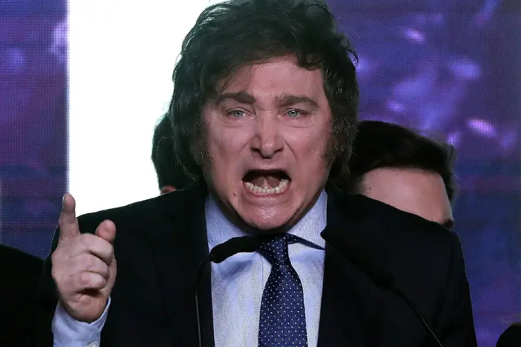 Javier Milei: candidato discursou após a eleição em Buenos Aires (Alejandro Pagni/Getty Images)
