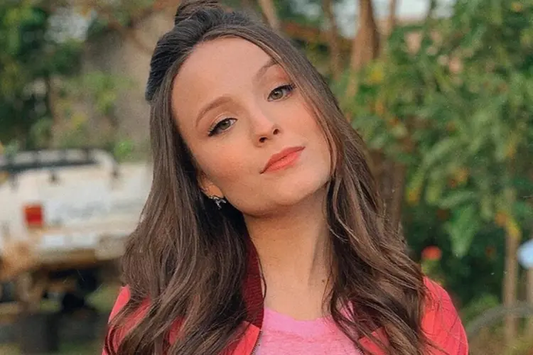 Larissa Manoela: atriz é conhecida por estrelar a novela infantil "Carrossel" (Instagram/Reprodução)
