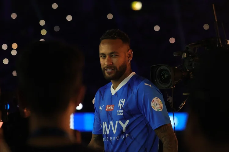 Campeonato Saudita: Al Hilal enfrenta o Al Ittihad nesta sexta-feira (Fayez Nureldine/Getty Images)