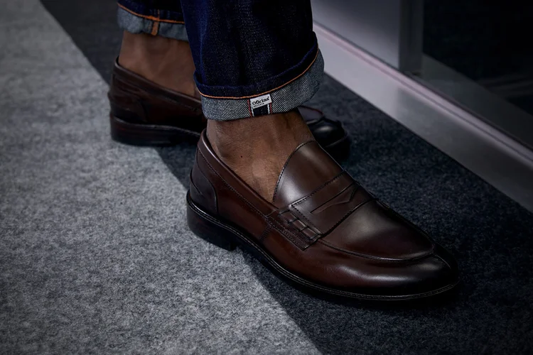 Mocassim da Louie com Oficina Reserva: clássico reinventado (Larissa Kreili/Divulgação)