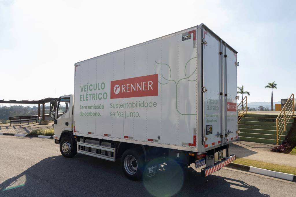 Renner cria projeto para passar a utilizar veículos 100% elétricos na distribuição de mercadorias (Renner/Divulgação)