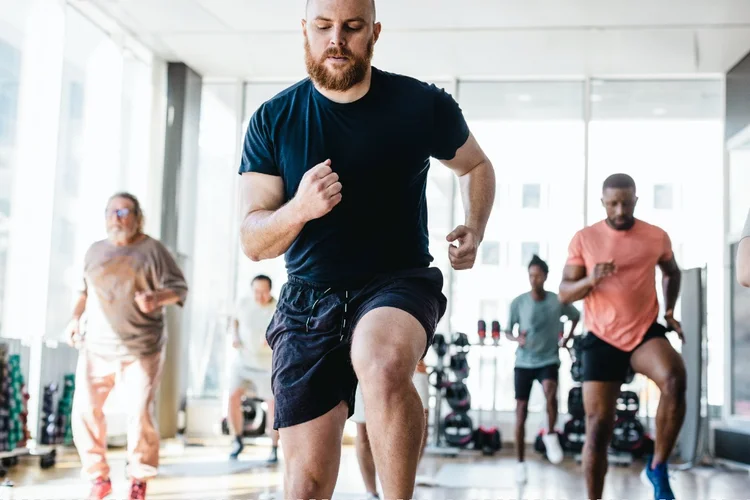 Aquecimento: prática é fundamental para quem faz exercícios físicos regularmente (Maskot/Getty Images)