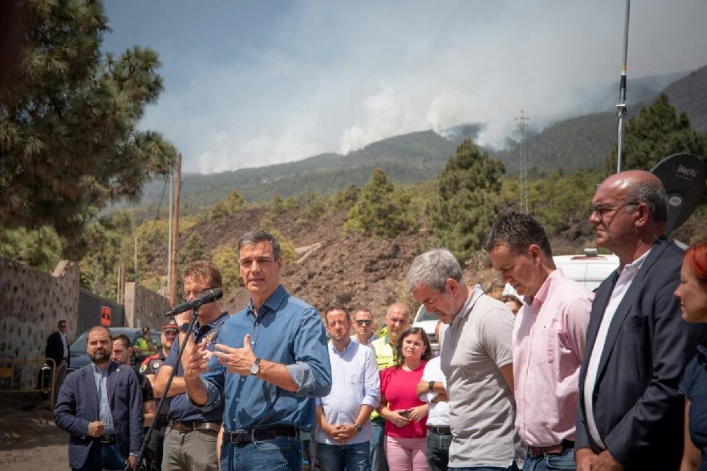 Autoridades espanholas esperam que incêndio em Tenerife se estabilize em poucos dias
