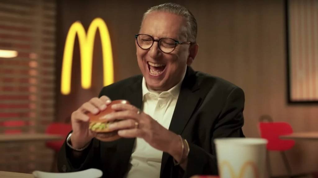 Novo embaixador do McDia Feliz, Galvão Bueno se torna a 'cara' McDonald's