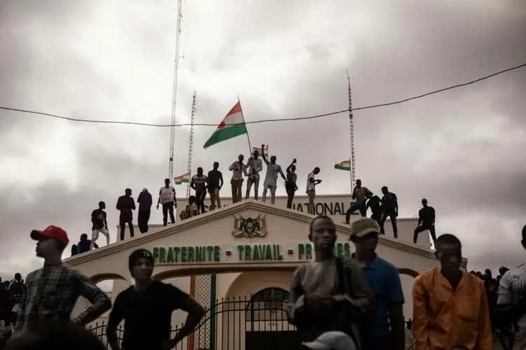 Níger: golpe de Estado foi condenado com veemência na África e em outras regiões do mundo. (Boureima HAMA con Delphine TOUITOU en París/AFP Photo)