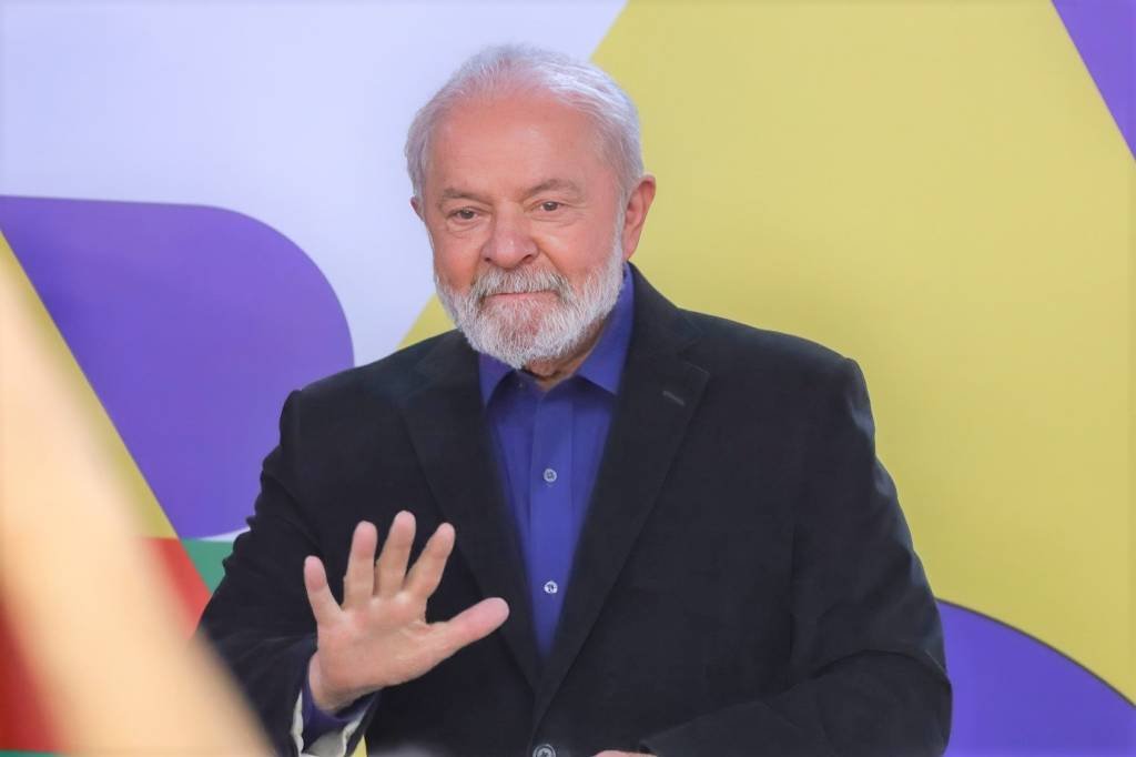 Lula: governo passará por uma mini reforma ministerial para acomodar os partidos do centrão (Valter Campanato/EBC./Agência Brasil)