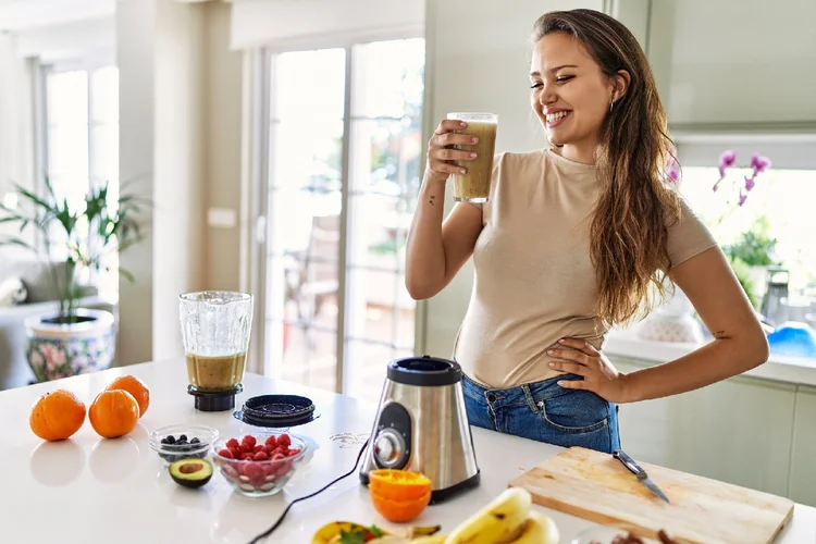 Fitness: pessoas quem frequentam academias e praticam exercícios sempre buscam novas formas de se alimentar com saúde (AaronAmat/Getty Images)