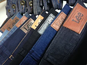 Lee, conhecida pelas calças jeans, terá lojas físicas no Brasil