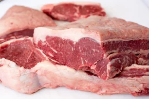 Imagem referente à matéria: China prorroga investigação sobre importação de carne bovina até novembro de 2025
