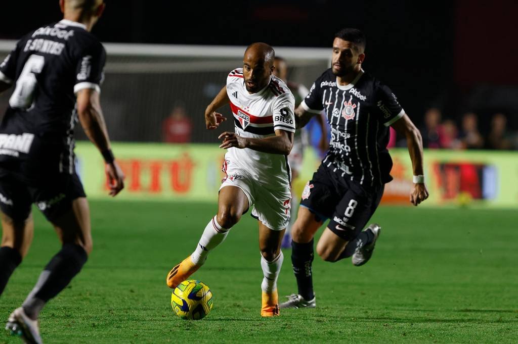 São Paulo x Corinthians: onde assistir, escalações e horário do jogo pelo Brasileirão