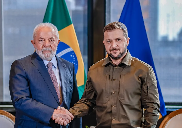 Os presidentes Lula e Volodymyr Zelensky, durante encontro em Nova York, em setembro de 2023 (Ricardo Stuckert / PR/Divulgação)