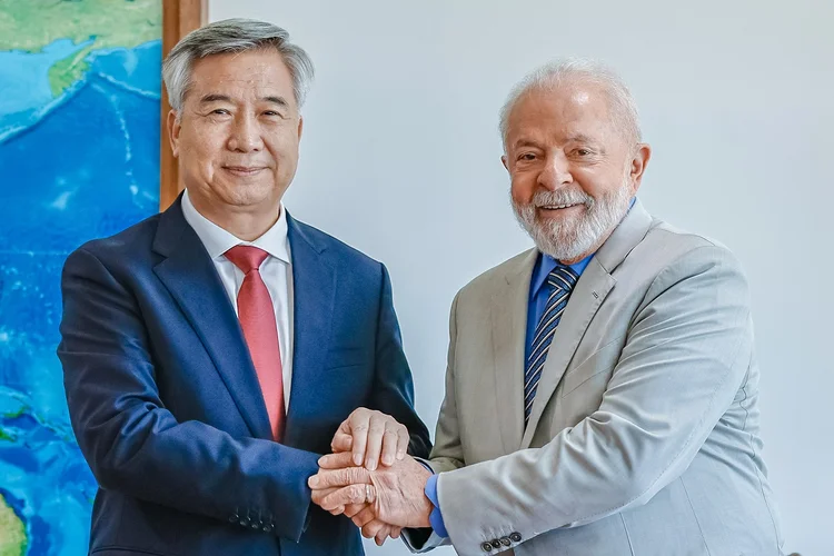 22.09.2023 - Presidente da República, Luiz Inácio Lula da Silva, durante reunião com Li Xi - Membro do Comitê Permanente do Politburo e Secretário da Comissão Central de Inspeção Disciplinar do Comitê do Partido Comunista da China, no Palácio do Planalto. Brasília - DF. Foto: Ricardo Stuckert / PR ( Ricardo Stuckert / PR/Flickr)