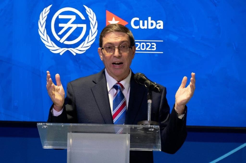 Cuba permite que EUA acesse sua embaixada em Washington após 'ataque'