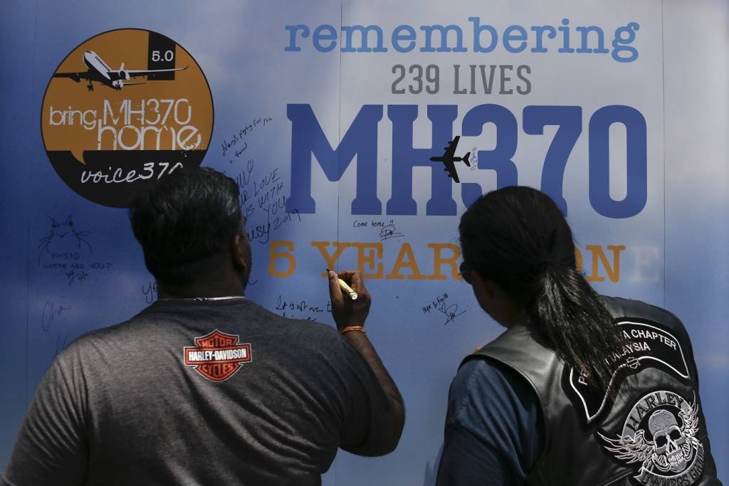 Malásia considera retomar buscas pelo voo que desapareceu há 10 anos, com 239 passageiros