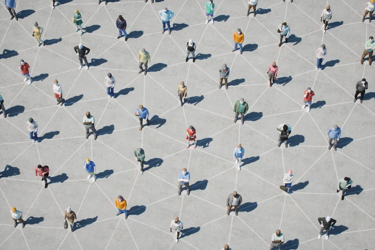 Pesquisa da Husky: Apesar de possuírem pouco tempo de formação, os Global Workers estão crescendo rápido na carreira. Quando questionados sobre o nível de senioridade, 45,9% indicaram serem “Seniores” (imaginima/Getty Images)