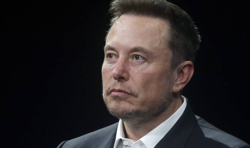X, de Elon Musk, testa chamadas de vídeo e áudio para usuários pagos