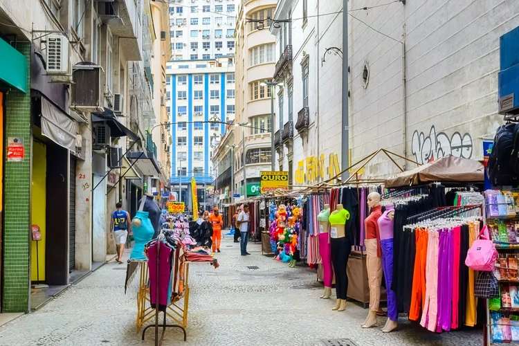 Varejo: As vendas no restrito acumularam crescimento de 1,7% no ano de 2023 em comparação ao ano anterior (Roberto Machado Noa/UCG/Universal Images Group/Getty Images)