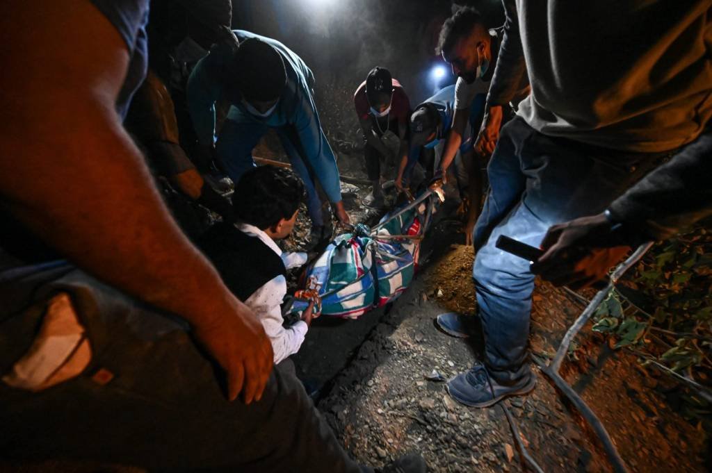 Terremoto no Marrocos: 72h depois da tragédia, esperança de encontrar sobreviventes diminui
