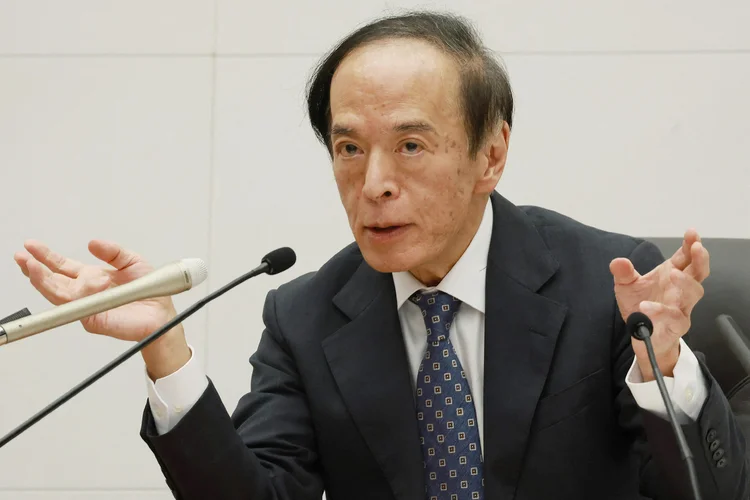 Kazuo Ueda, presidente do BoJ: Japão subiu juros pela primeira vez em 17 anos (STR/JIJI Press/AFP /Getty Images)