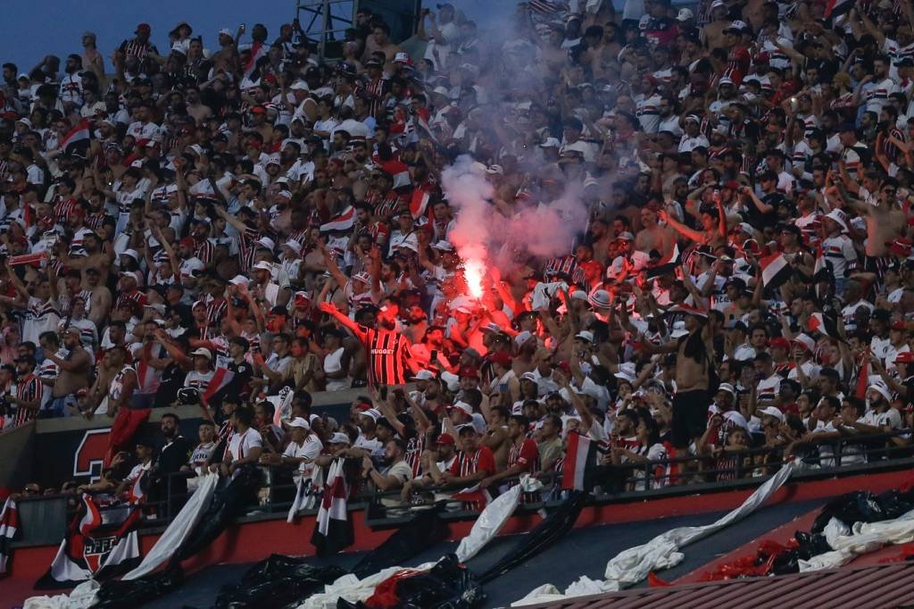 Brasileirão: dentre as principais médias, destacam-se Flamengo (57,2 mil), São Paulo (44,8 mil) e Corinthians (38,4 mil) (Ricardo Moreira/Getty Images)