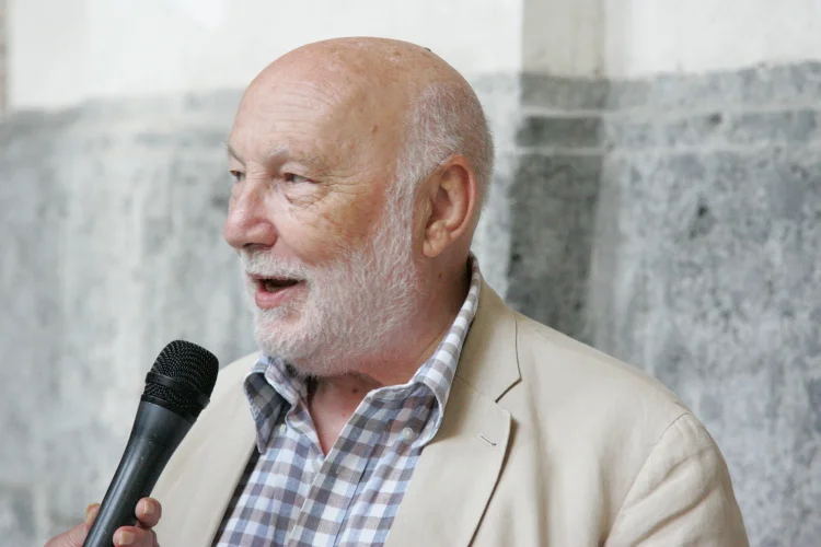 Professor Domenico De Masi em Napoli, na Itália (Esposito Salvatore/Pacific Press/LightRocket/Getty Images)