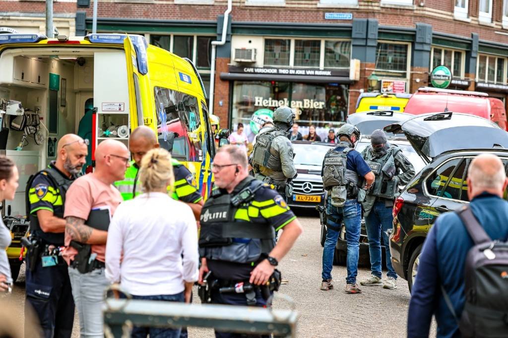 Atirador abre fogo em hospital e em casa na Holanda e mata duas pessoas