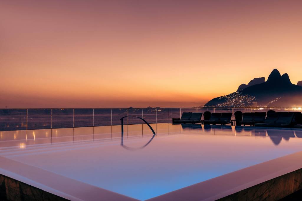 Vista da piscina do Hotel Fasano Rio de Janeiro. (Tomas Rangel/Divulgação)
