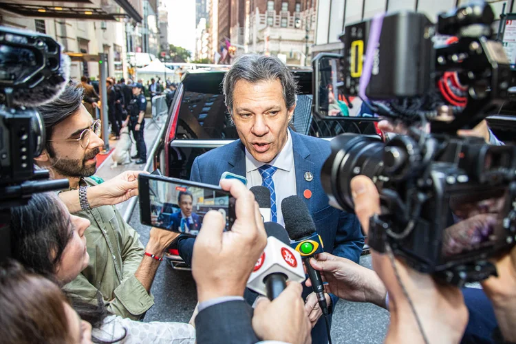 Haddad ainda informou que voltará a se reunir com Lula nesta quarta-feira, 30, para tratar das medidas de corte de despesas públicas. (Leandro Fonseca/Exame)