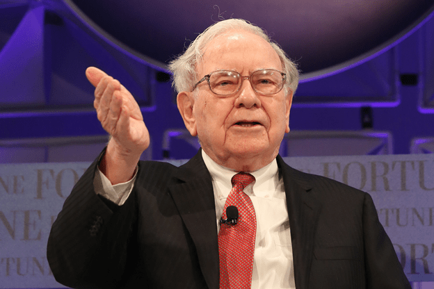 Dividendos em dólar: ação comprada por Buffett pode pagar ‘bolada’