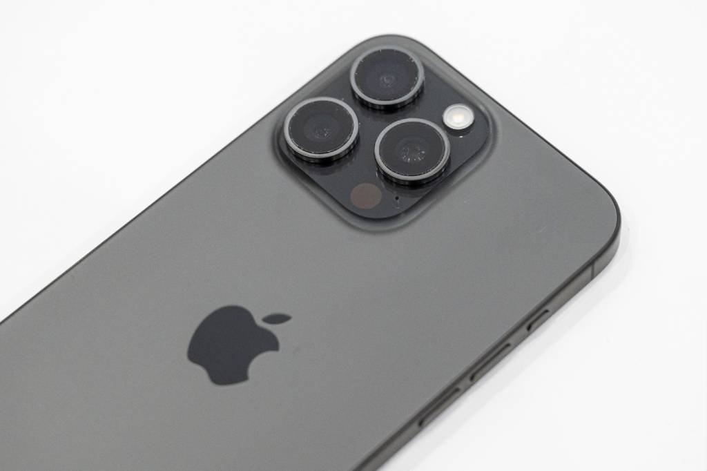Por que a Apple não recomenda que você coloque seu iPhone no arroz