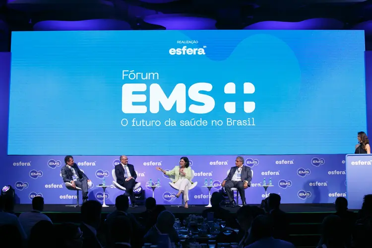 O Fórum EMS debateu o futuro da saúde no Brasil na presença de Geraldo Alckmin e Nísia Trindade (Esfera Brasil/Divulgação)