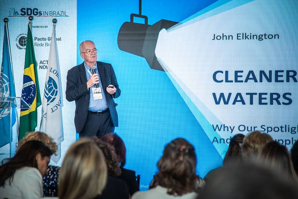 John Elkington, considerado o pai da sustentabilidade, em painel na ONU (Leandro Fonseca/Exame)