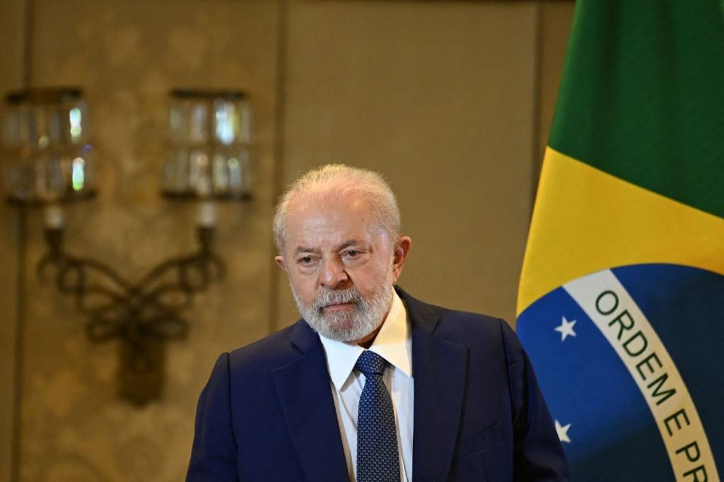 Lula diz que PIB crescerá mais de 2% este ano e reformas permitirão queda 'estrutural' dos juros