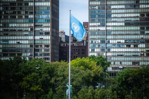 Comitê da ONU finaliza tratado internacional histórico sobre cibercrime