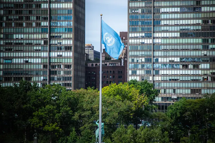 Bandeira da ONU na sede da entidade, em Nova York (Leandro Fonseca/Exame)