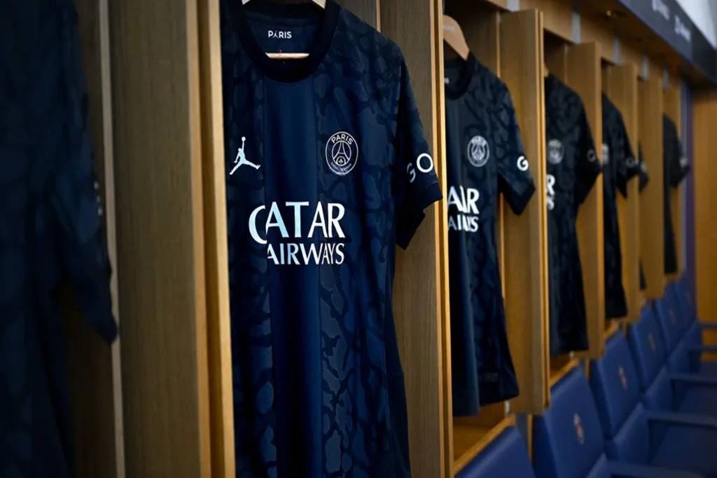 PSG lança novo uniforme com a marca de Michael Jordan pelo quinto ano seguido