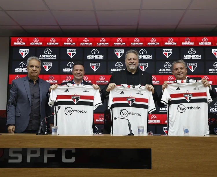 Ademicon e SPFC: "É uma grande satisfação poder contar com um patrocinador forte e reconhecido nacionalmente como a Ademicon, afirma Eduardo Toni, Diretor Executivo de Marketing do São Paulo  (Rubens Chiri/saopaulofc.net/Divulgação)